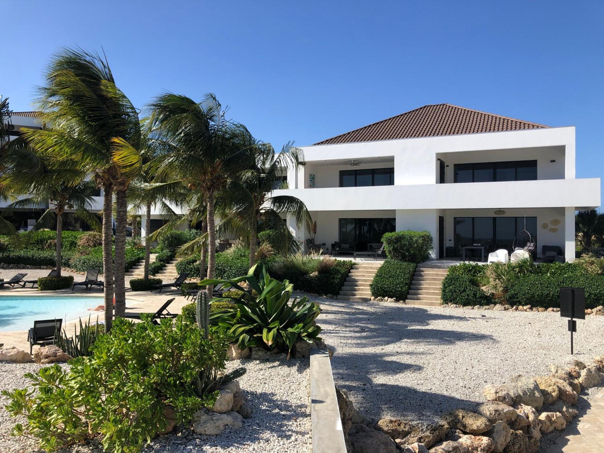 Blue Bay Penthouse Reef 5, Beach Golf Pool Dive With Ocean View Dorp Dorp Sint Michiel Exterior photo